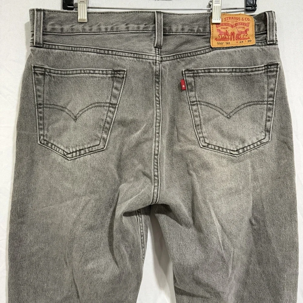 Levi's Jeans Men's 550 Relaxed Straight Black Medium Wash‎ 34x30